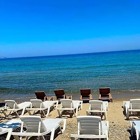 فندق Medos 3*